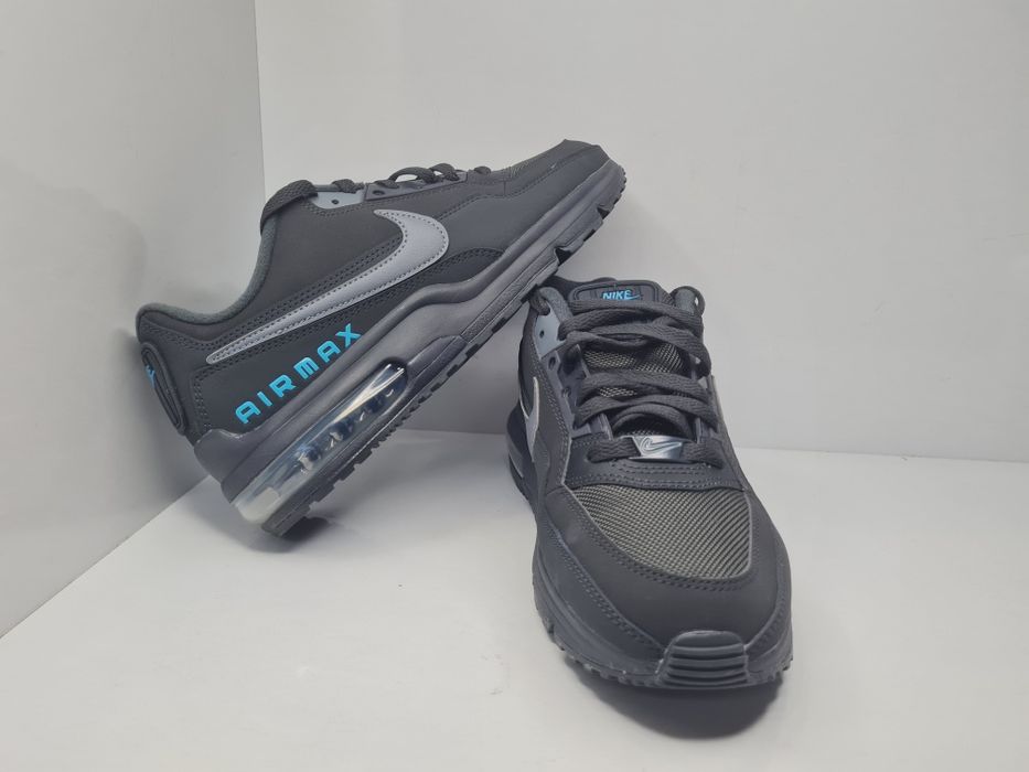 Маратонки Nike Air Max TL

Чисто нови без  кутия.

Размер 40 стелка 25 см.

Цена 75 евро.