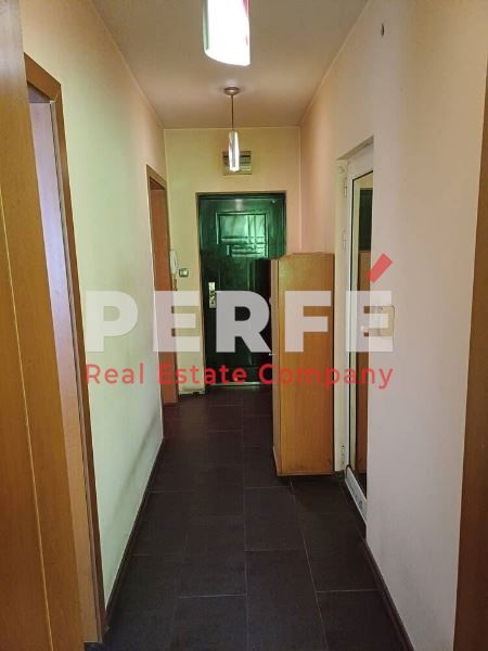 Продава се Тристаен апартамент в Бургас, Възраждане - 72 кв.м за 2175 €/кв.м - Снимка #9