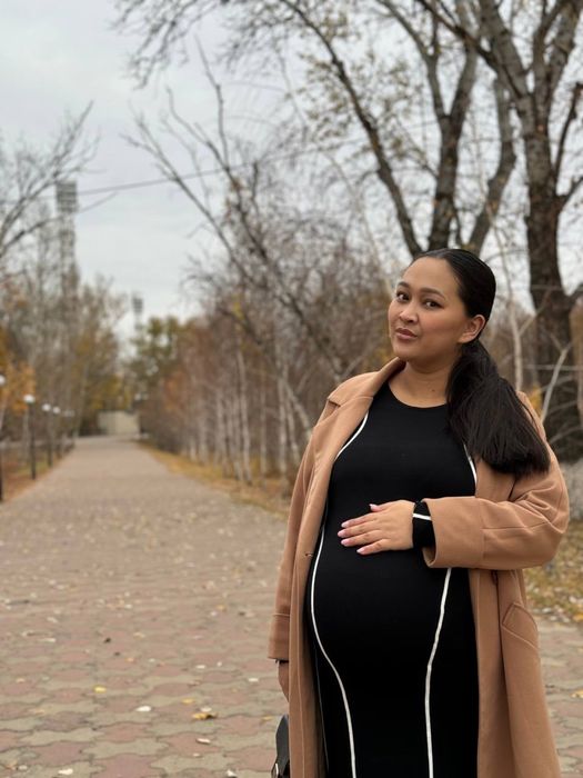 Продам пальто коричневое