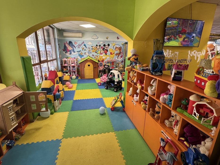 Дава се под наем Заведение в Пловдив, Център - 155 кв.м за 17850 € - Снимка #1