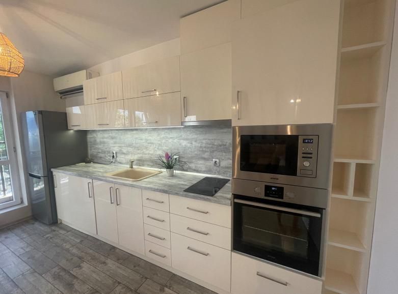 Дава се под наем Тристаен апартамент в Пловдив, Христо Смирненски - 70 кв.м за 600 € - Снимка #4