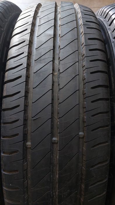 Нови гуми за Бус 205/75/16 C Michelin Agilis 3 4 броя