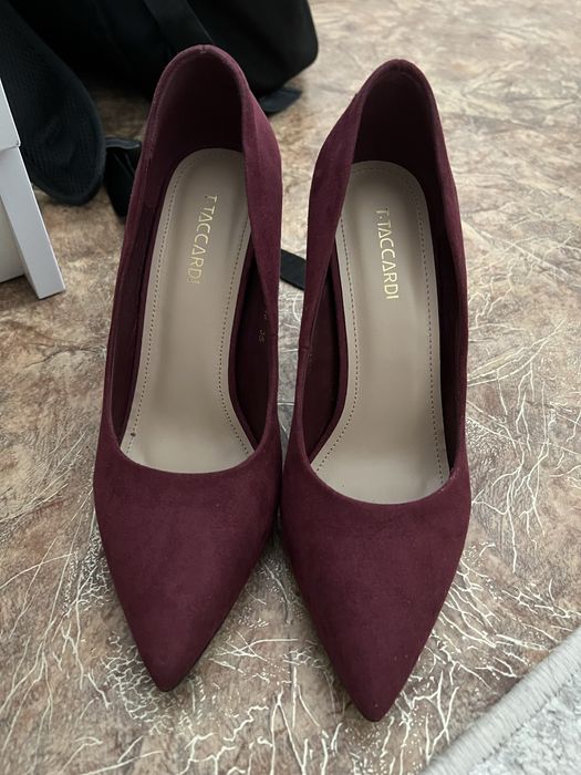 Продам туфли женские разные