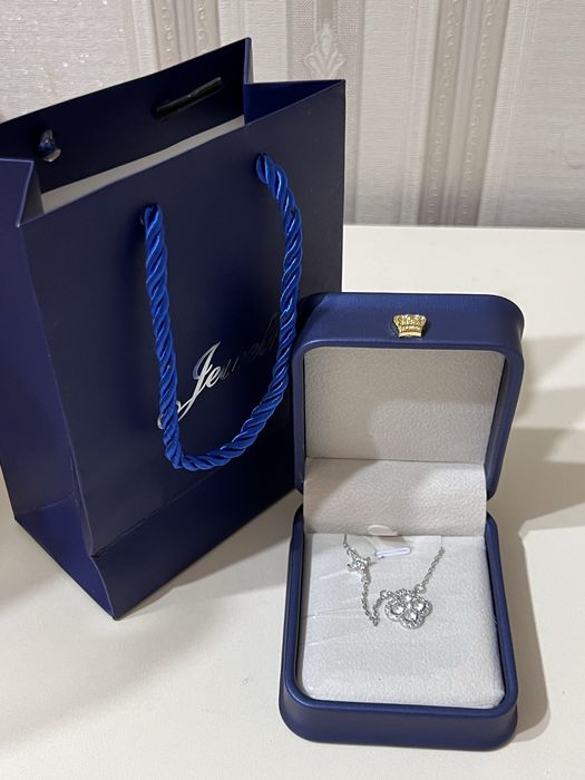 Колье в стиле Van Cleef & Arpels