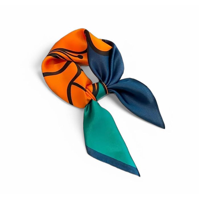 ТОП АКСЕСОАР Сатенени шалове в различни цветове и десени 70х70