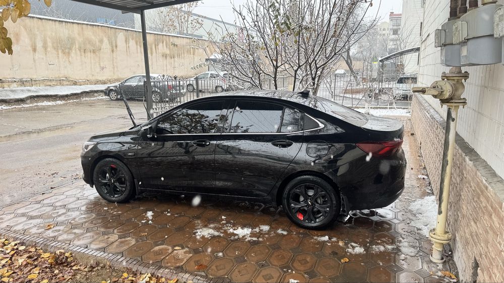 продается onix в хорошом состояни