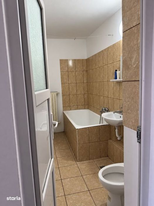 Garsoniera 42 mp, bloc anvelopat, metrou Dristor – De Inchiriat