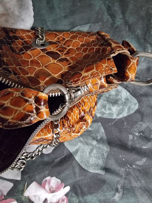 Естествена кожа чанти