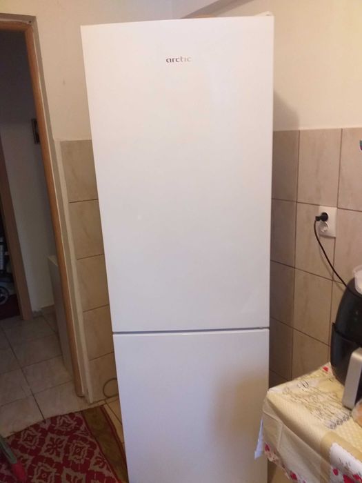 Combina frigorifica Arctic Full NoFrost 325L , 185cm ,dubla deschidere