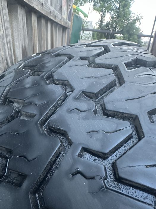 Продам Резину r16