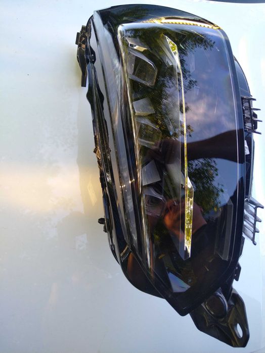 Ляв фар Пежо 208 2 генерация 2024