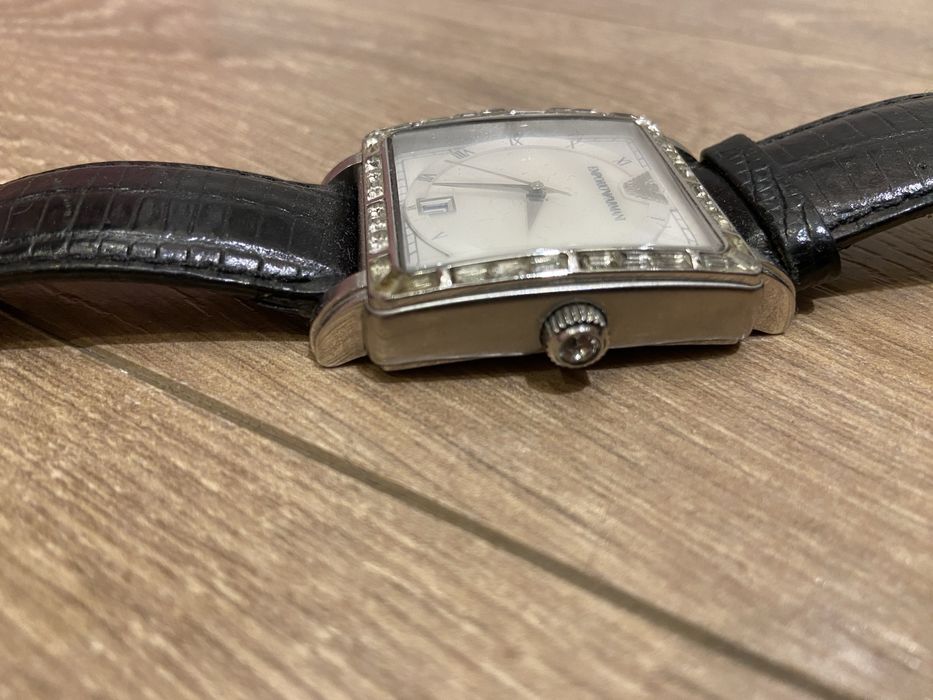 EMPORIO ARMANI часовник AR5650 с бели кристали