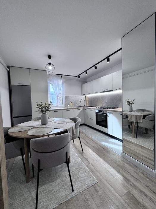 Apartament cu 2 camere in zona Shopping City