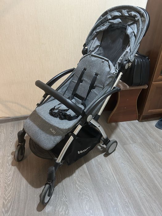 Продам коляску прогулочную