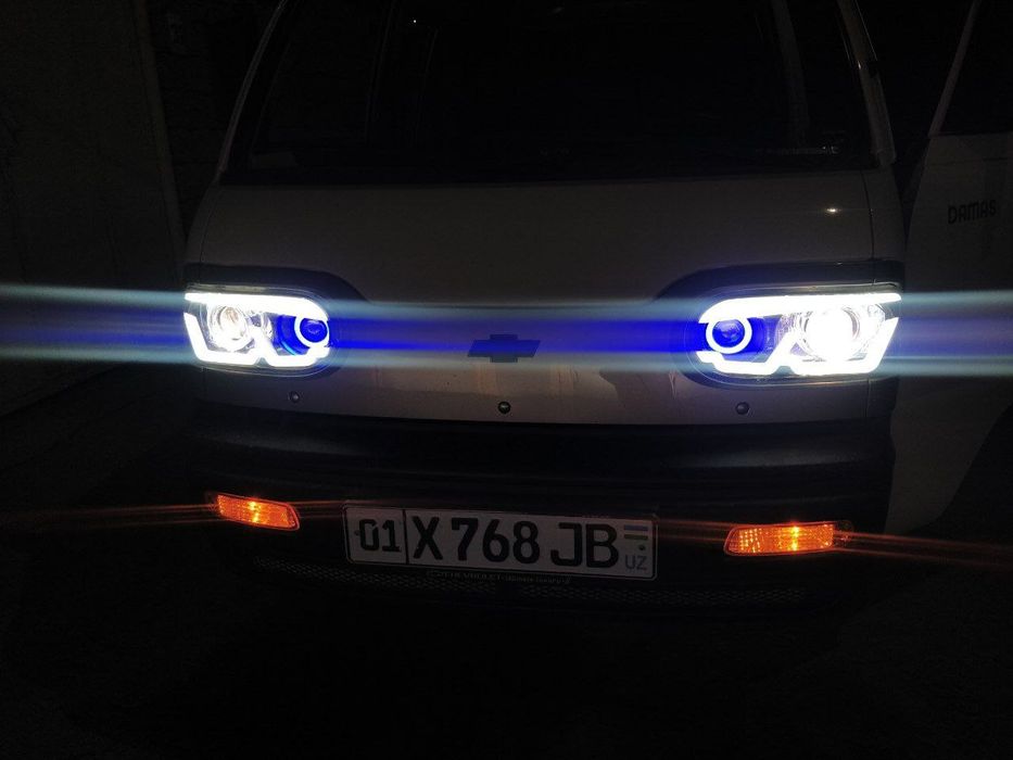 Продаю передний тюнинговый фары от Дамас 3 дюйма линза Биксенон 4300К