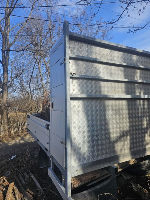 Benă basculare nouă Sprinter, Iveco, Ford.