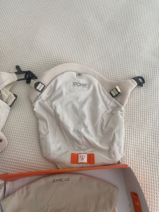 Кенгуро: Stokke MyCarrier 3-in-1 Infant Carrier Cool - Cream