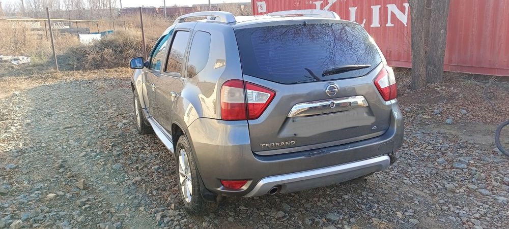 Продам авто Террано 2015г