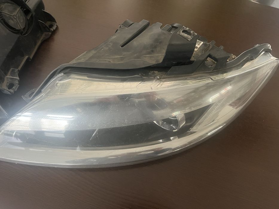 Faruri xenon Audi Q7