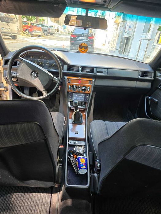 MERCEDES-BENZ E-Class 1986 — imagine 5