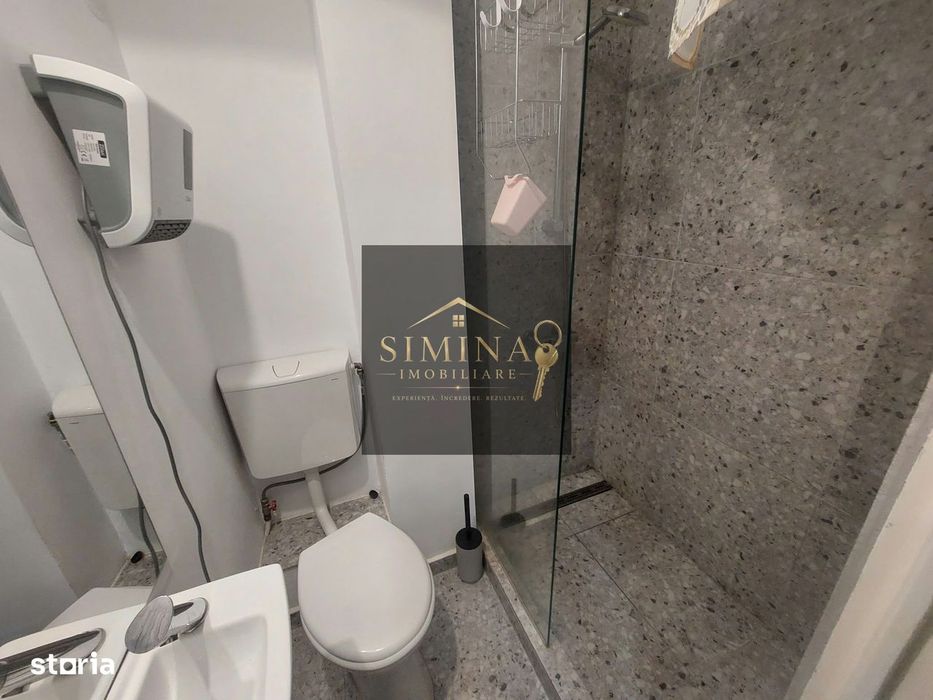 Apartament 3 Camere, De Vanzare,  C-tin Romanu Vivu, Zona Cornisa