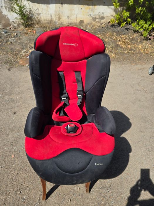 Детское автокресло 8000 тенге