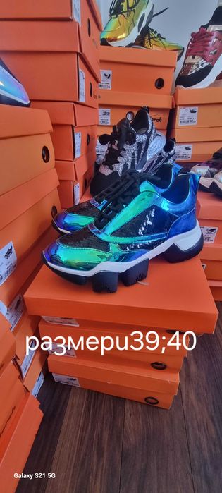 Дамски маратонки