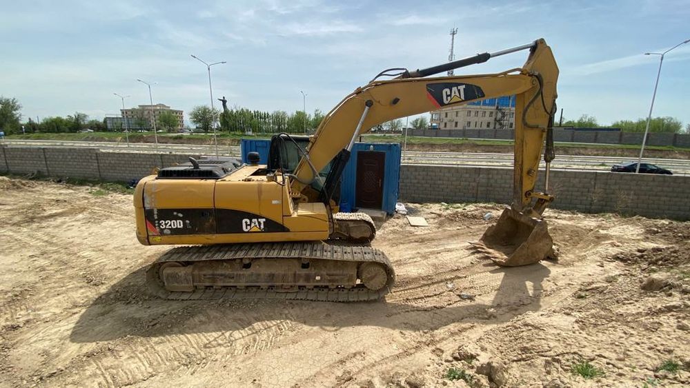 Аренда,услуги Каток, грейдер, экскаватор, погрузчик, петушок 3в1