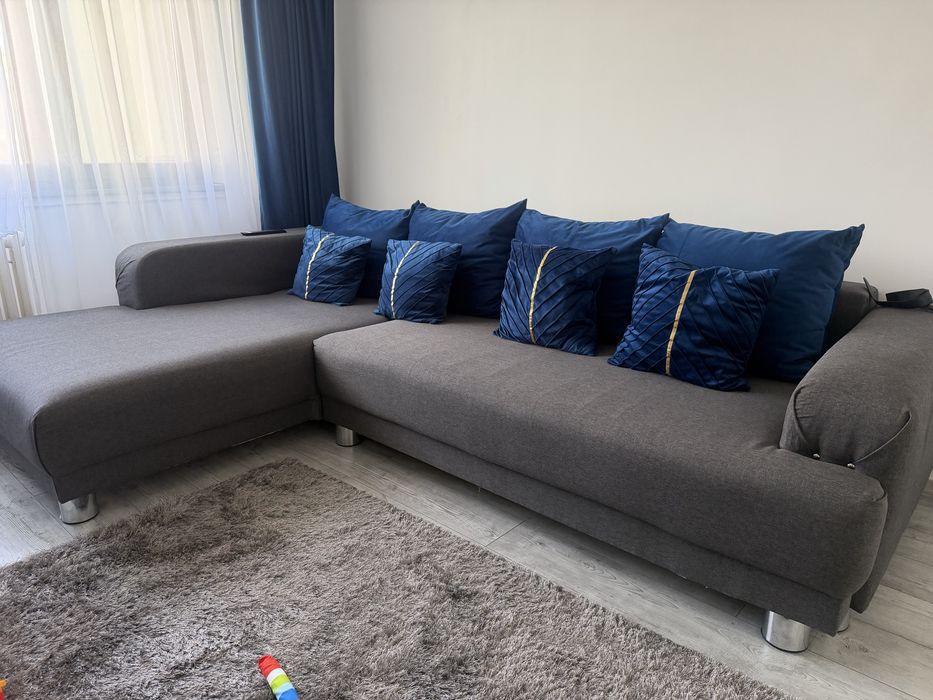 Canapea mare de 3x2 m stare foarte buna extensibila