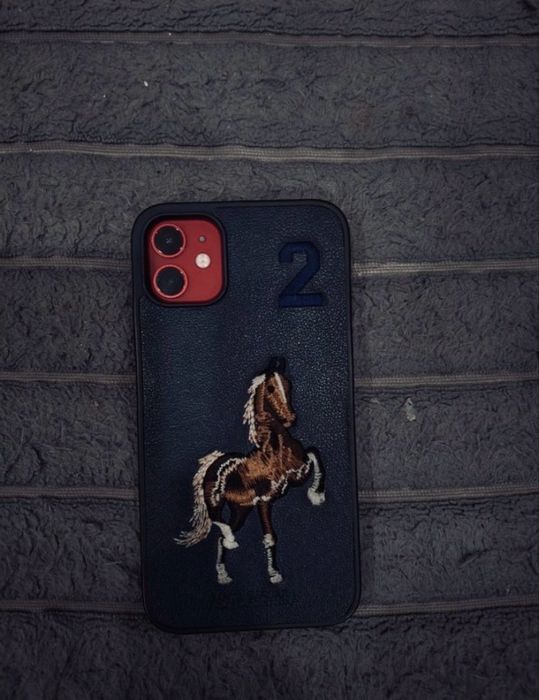 айфон 11 64 гб акб 72