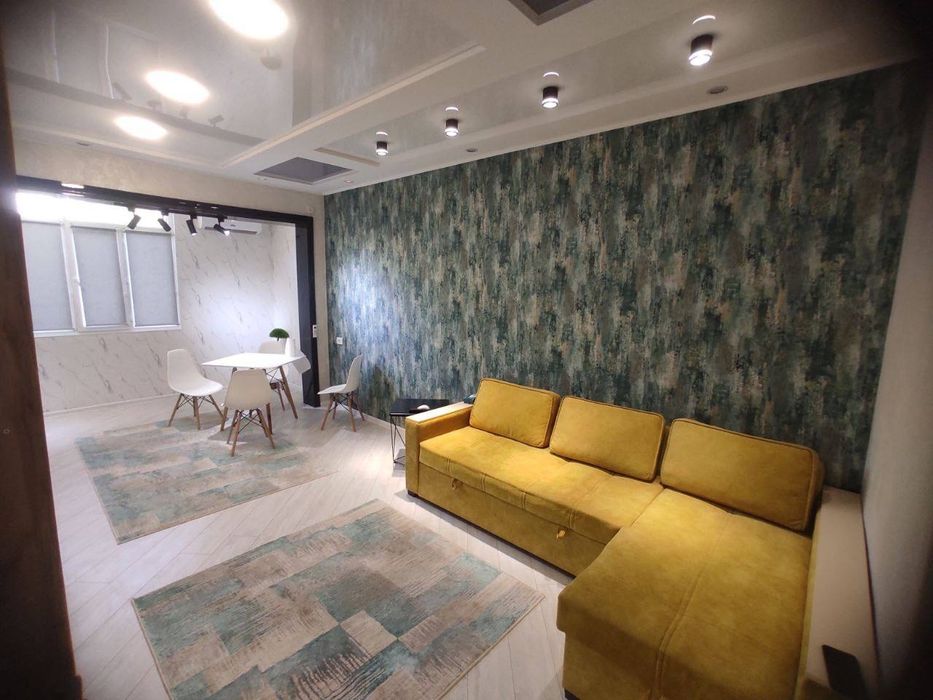 Продаётся квартира Чиланзар 16 квартал 2/4/4 панель 1,5 ×6