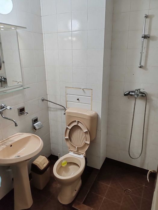 Дава се под наем Тристаен апартамент в Обзор - 80 кв.м за 500 € - Снимка #2