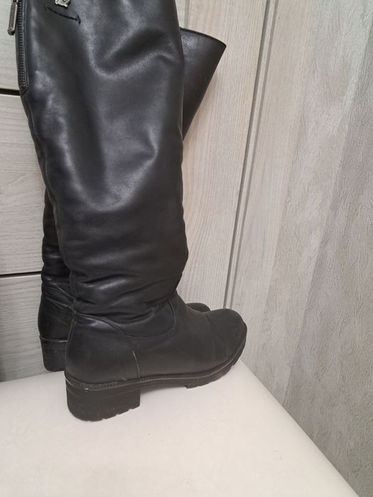 Продам зимние сапоги