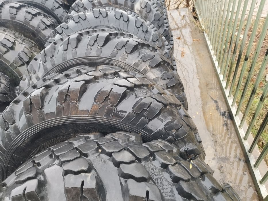 Гуми за ремарке за Т-150,усилени 16пл. ,заУрал,Камаз 6х6,Ифа 4х4,Краз