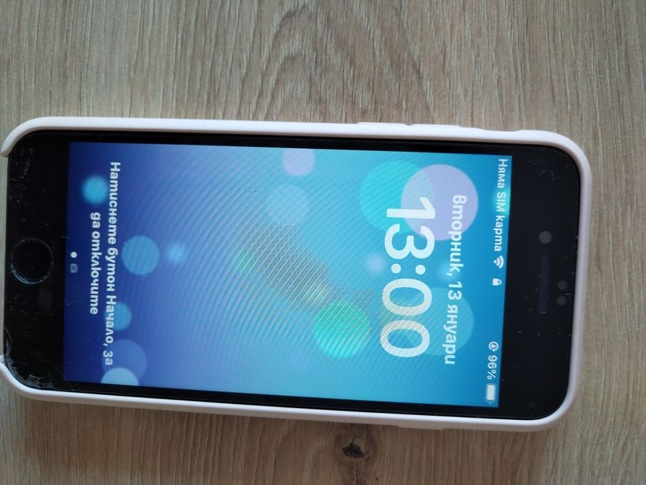 Apple iPhone SE 2020 64GB, 100 % батерия