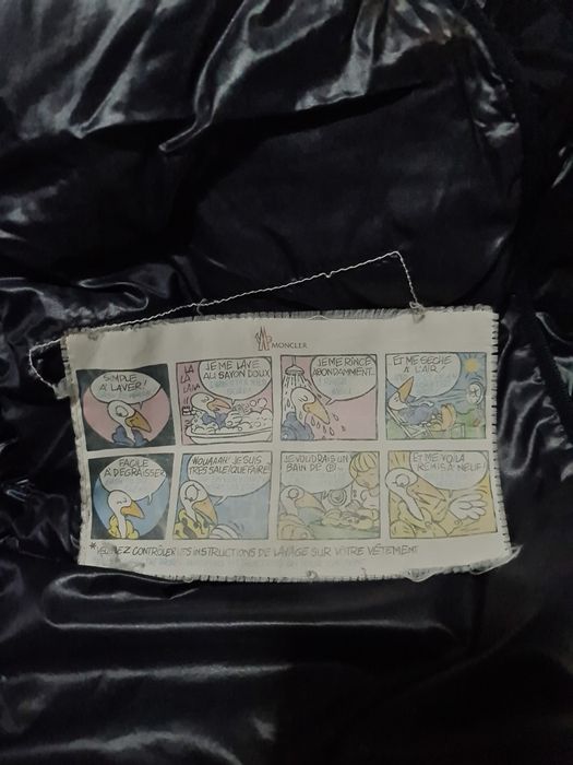 Geaca moncler albastră