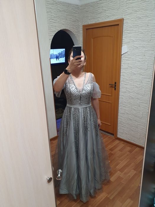 Продам вечернее платье