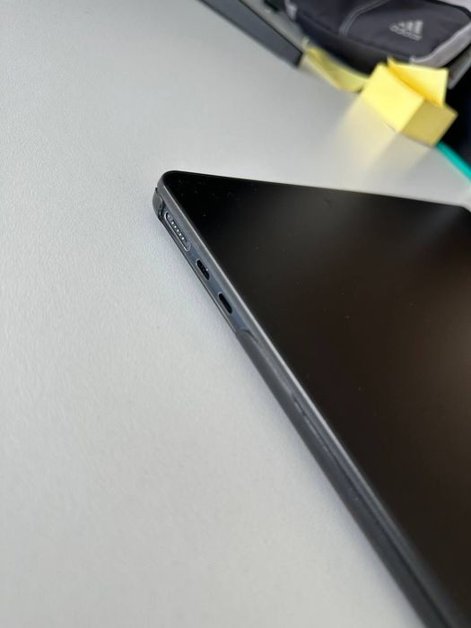 MacBook Air M3 Midnight 13.6" 2024