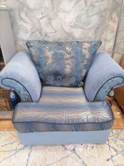 Диван угловой и кресло ПРОДАНО