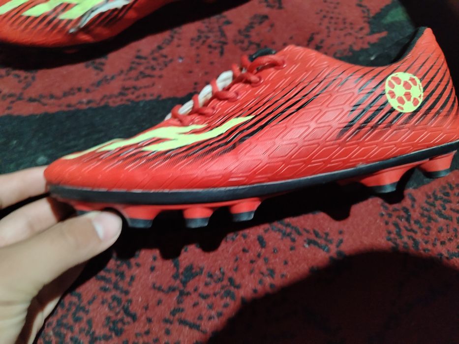 Bursi adidas 42  razmer