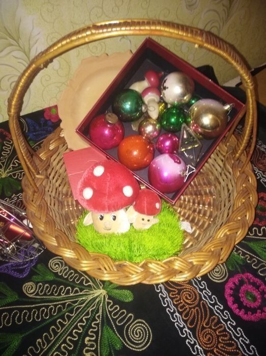 Продаю полку под обувь в прихожую выс52 шир 21 дл 72 см для белья