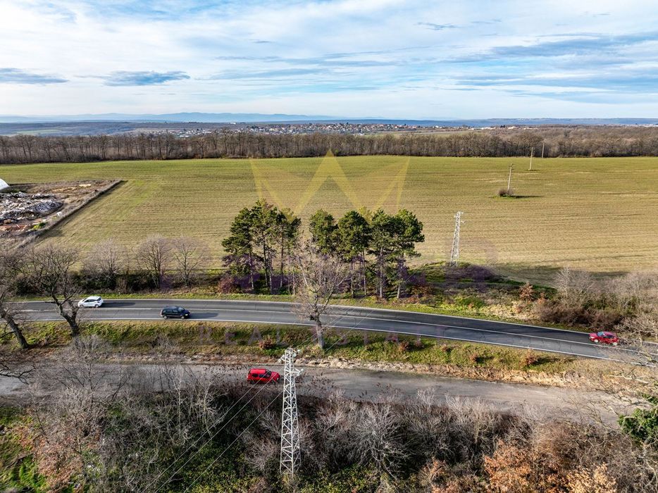 Парцел в Варна, област-с.Приселци площ 5130