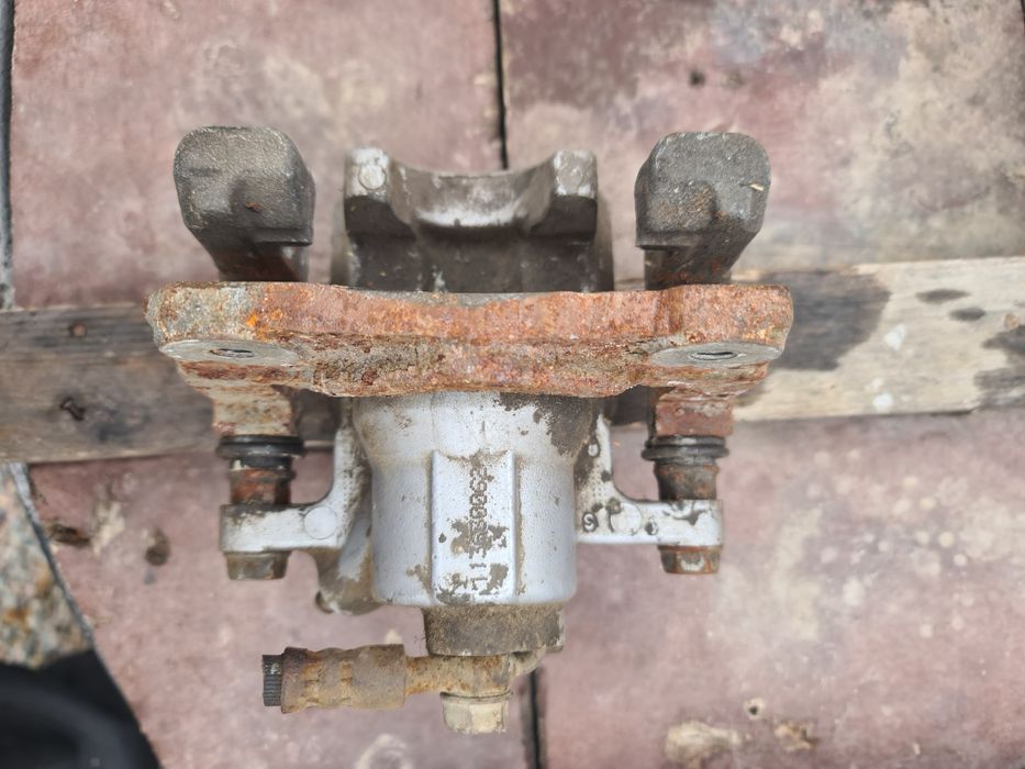 Цапфа месте супортом