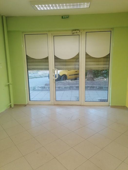 Дава се под наем Магазин в София, Гео Милев - 21 кв.м за 408 € - Снимка #2