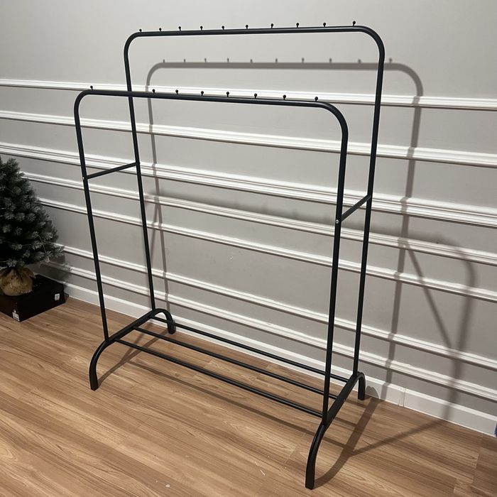 Продам напольные вешалки для одежды