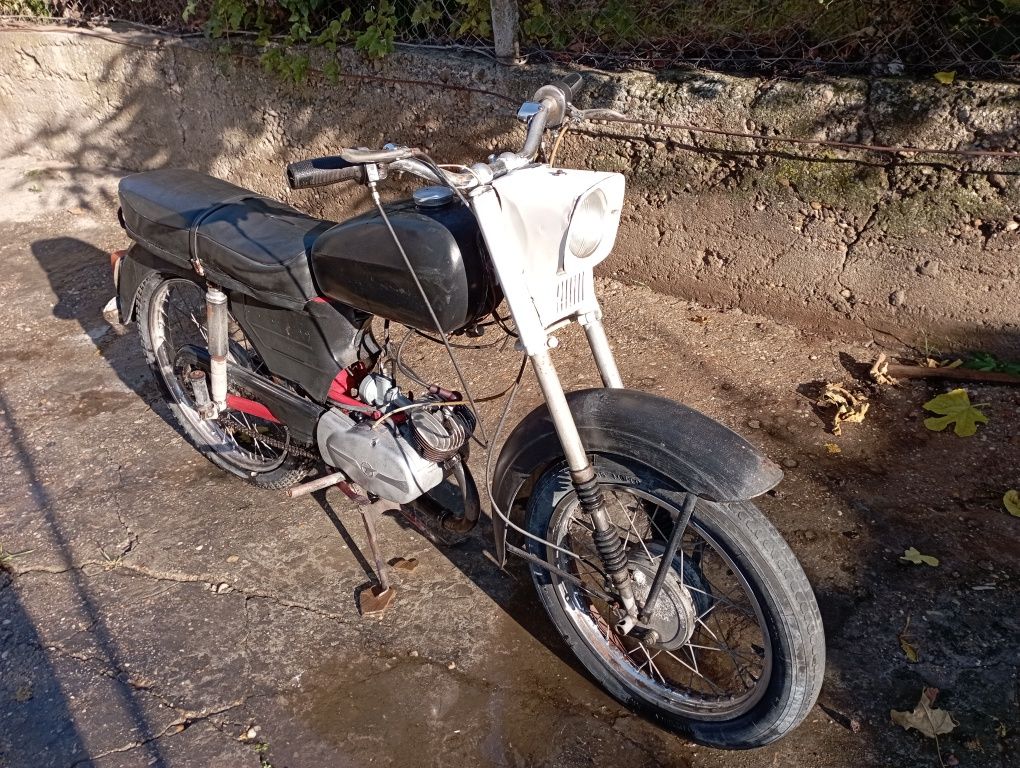 Балкан 50 с ръчни скорости с. Българско Сливово • OLX.bg