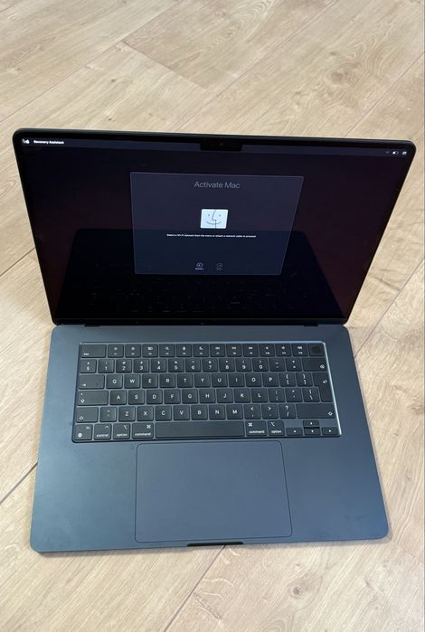 Macbook Air 15.3” M3 10-core 24Gb Ram SSD 512Gb Midnight