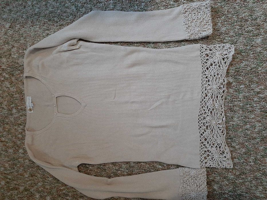 Дамски пуловери.