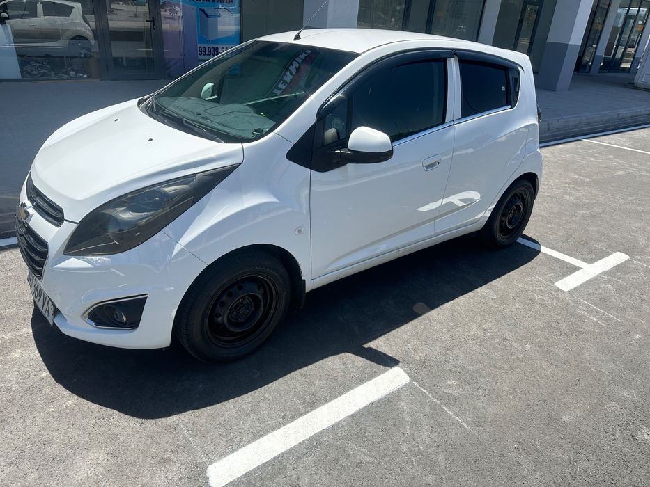 Продам Спарк 2017 года в отличном состояние