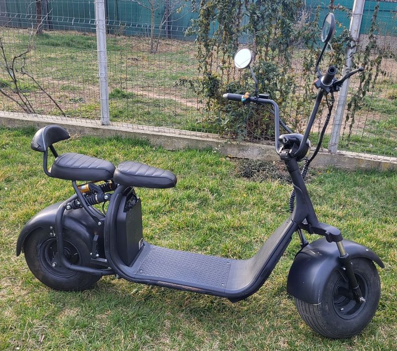 Vand 2 scutere citycoco